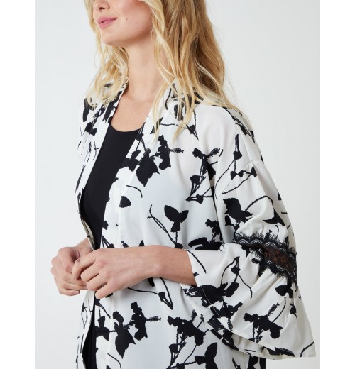 Kimono Top With Laced Sleeve Kimono Top With Laced Sleeve