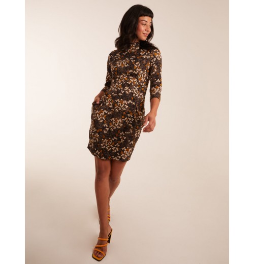 High Neck 3/4 Sleeve Dress With Belt High Neck 3/4 Sleeve Dress With Belt