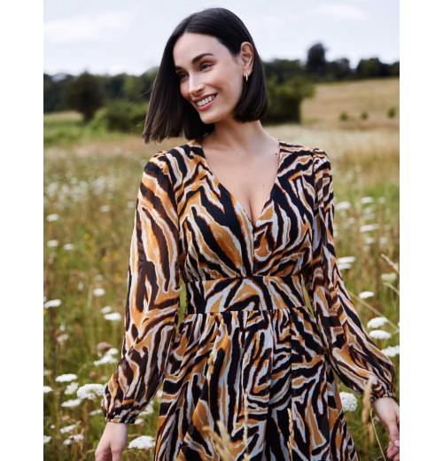 V Neck Animal Print Maxi Dress V Neck Animal Print Maxi Dress